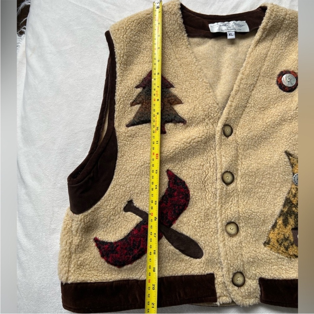 Tasha Polizzi Fleece Vest with Nature Patches XL - Picture 7 of 7